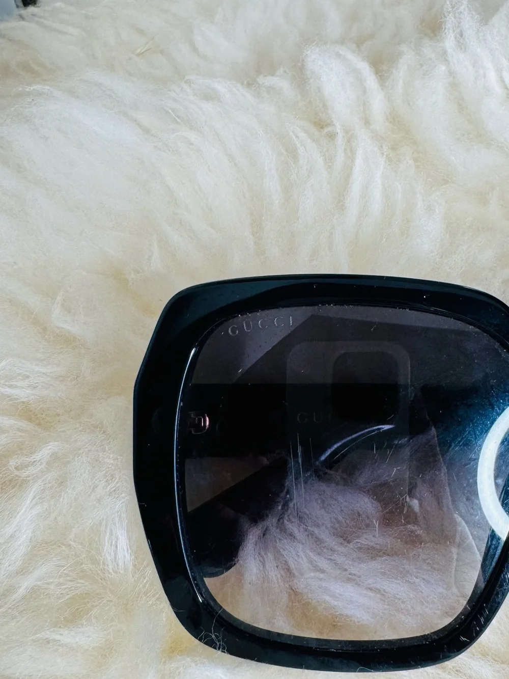 ORIGINAL GUCCi Women’s Black Oversized Sunglasses - Classic Designer Style
